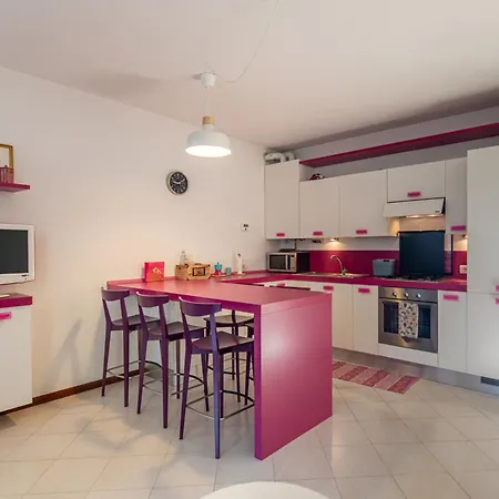 Διαμέρισμα Purple House By Design