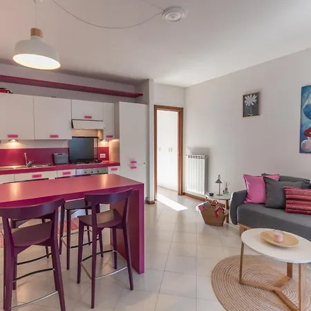 Διαμέρισμα Purple House By Design Colico